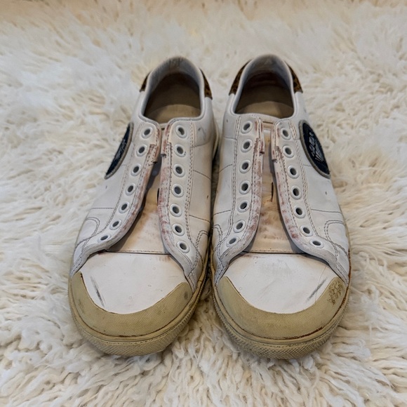 SAINT LAURENT | Stylish White and Tan Women's Sneakers - Picture 4 of 8